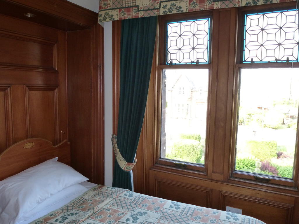 Somerton House Hotel Локърби Стая снимка