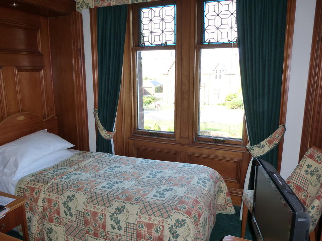 Somerton House Hotel Локърби Стая снимка