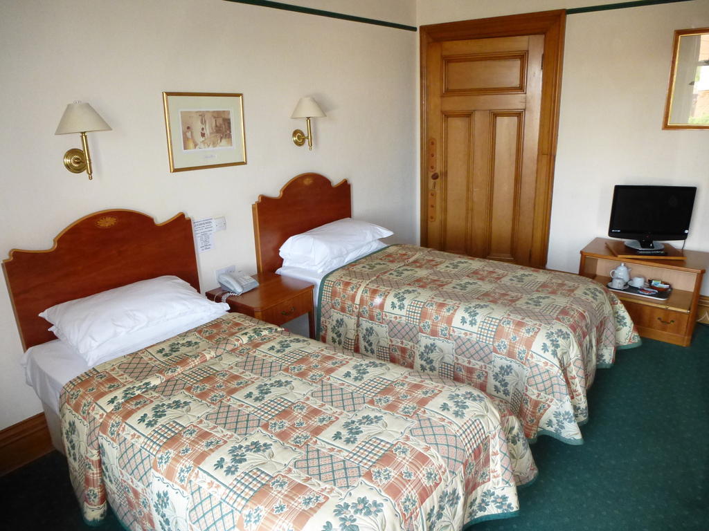 Somerton House Hotel Локърби Екстериор снимка